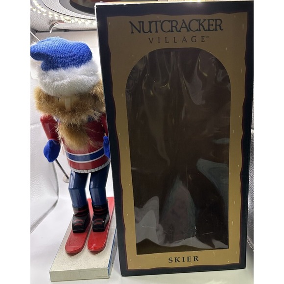 10th Anniversary NUTCRACKER Village 2002 Wooden MALE SKIER - Picture 8 of 9